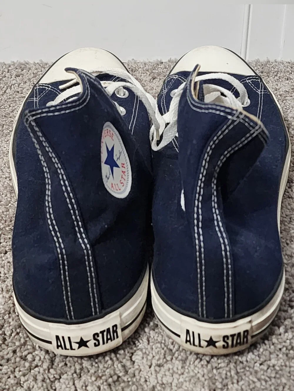 Converse Chuck Taylor All Star Mens Size 12, High Tops Navy Blue, Minimal Wear